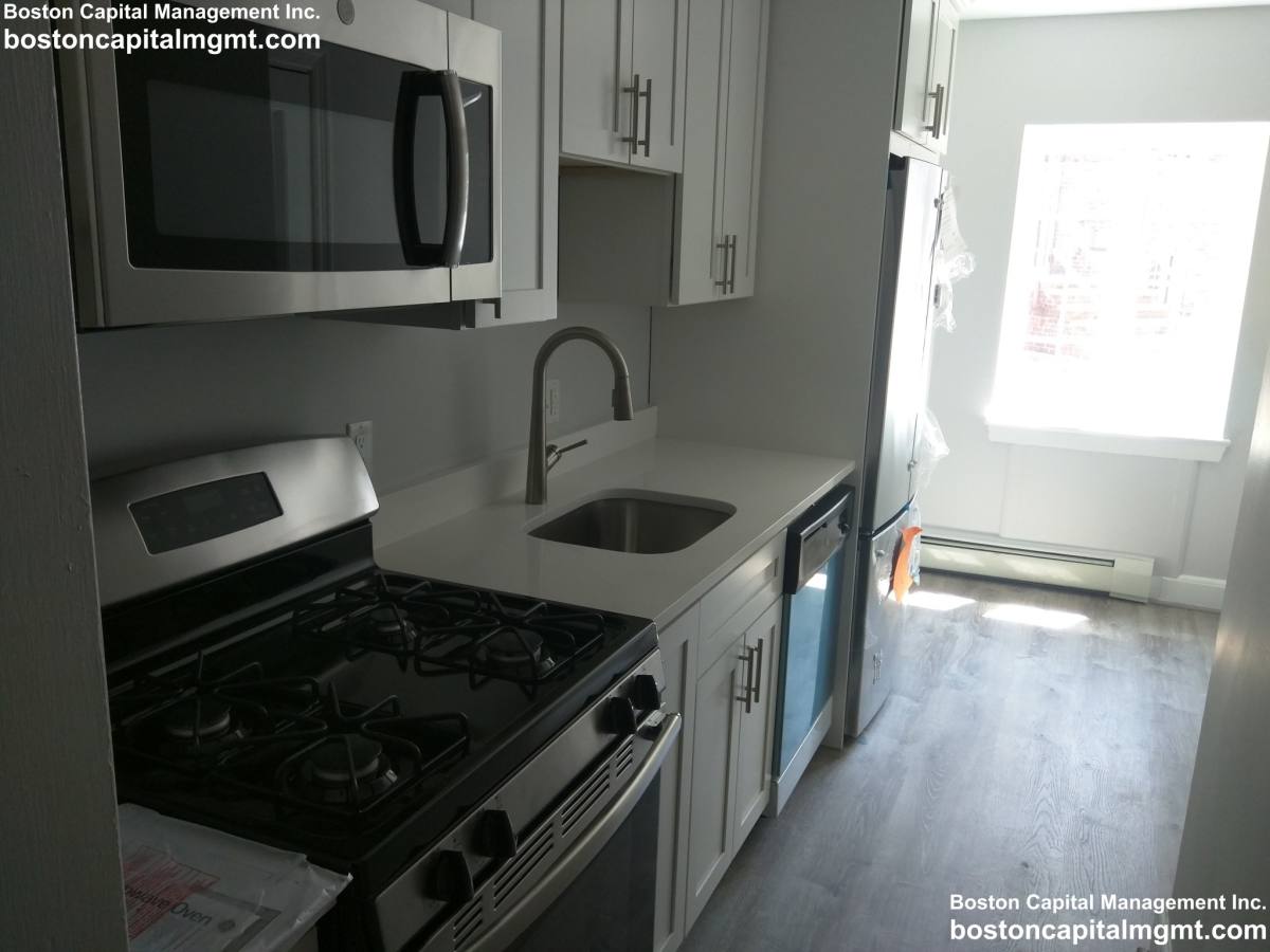 Apartment for rent at 14 Mount Ida #3, Newton, MA 02458