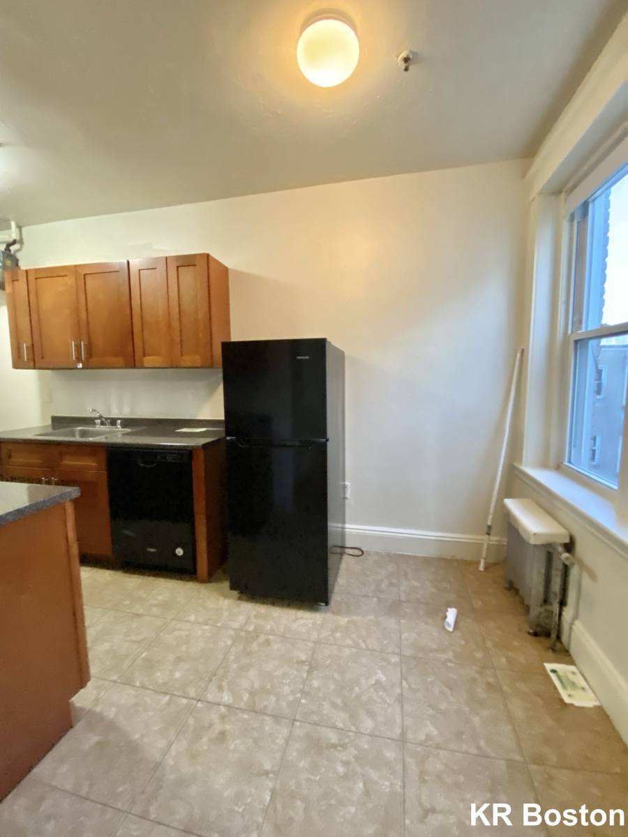 Apartment for rent at 1171 Boylston St #35, Boston, MA 02215