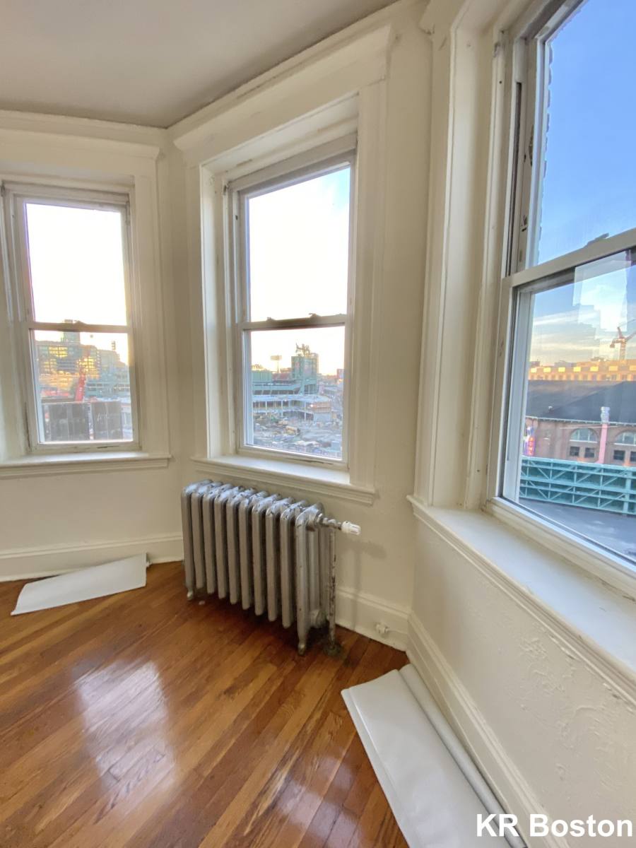 Apartment for rent at 1171 Boylston St #35, Boston, MA 02215