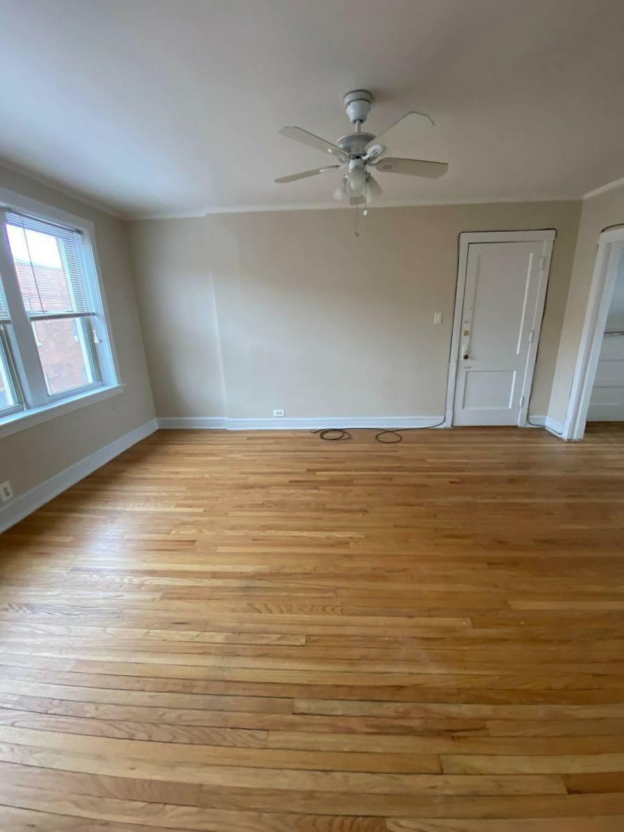 Apartment for rent at 2350 W Touhy #3I, Chicago, IL 60645