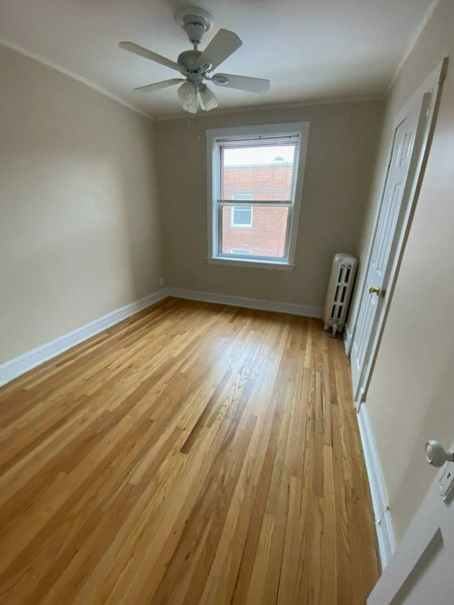 Apartment for rent at 2350 W Touhy #3I, Chicago, IL 60645