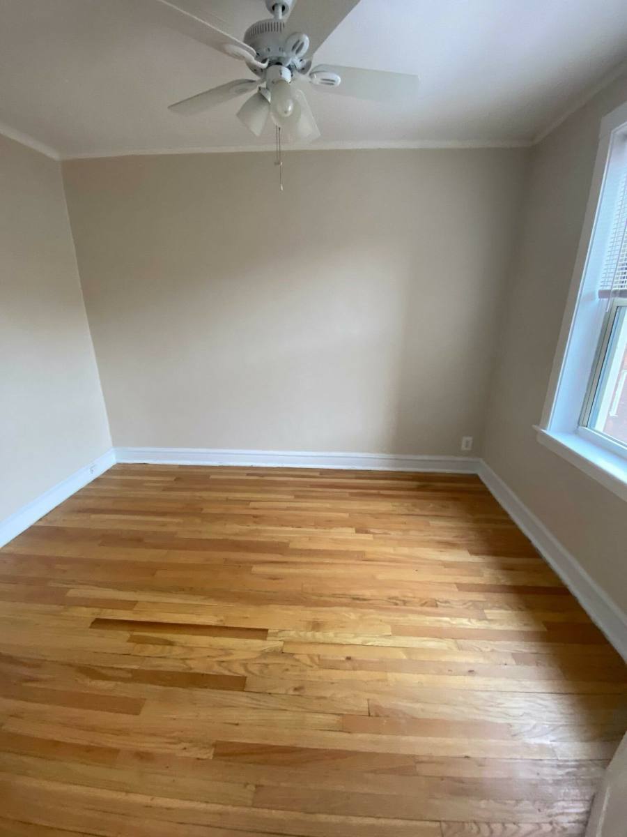 Apartment for rent at 2350 W Touhy #3I, Chicago, IL 60645