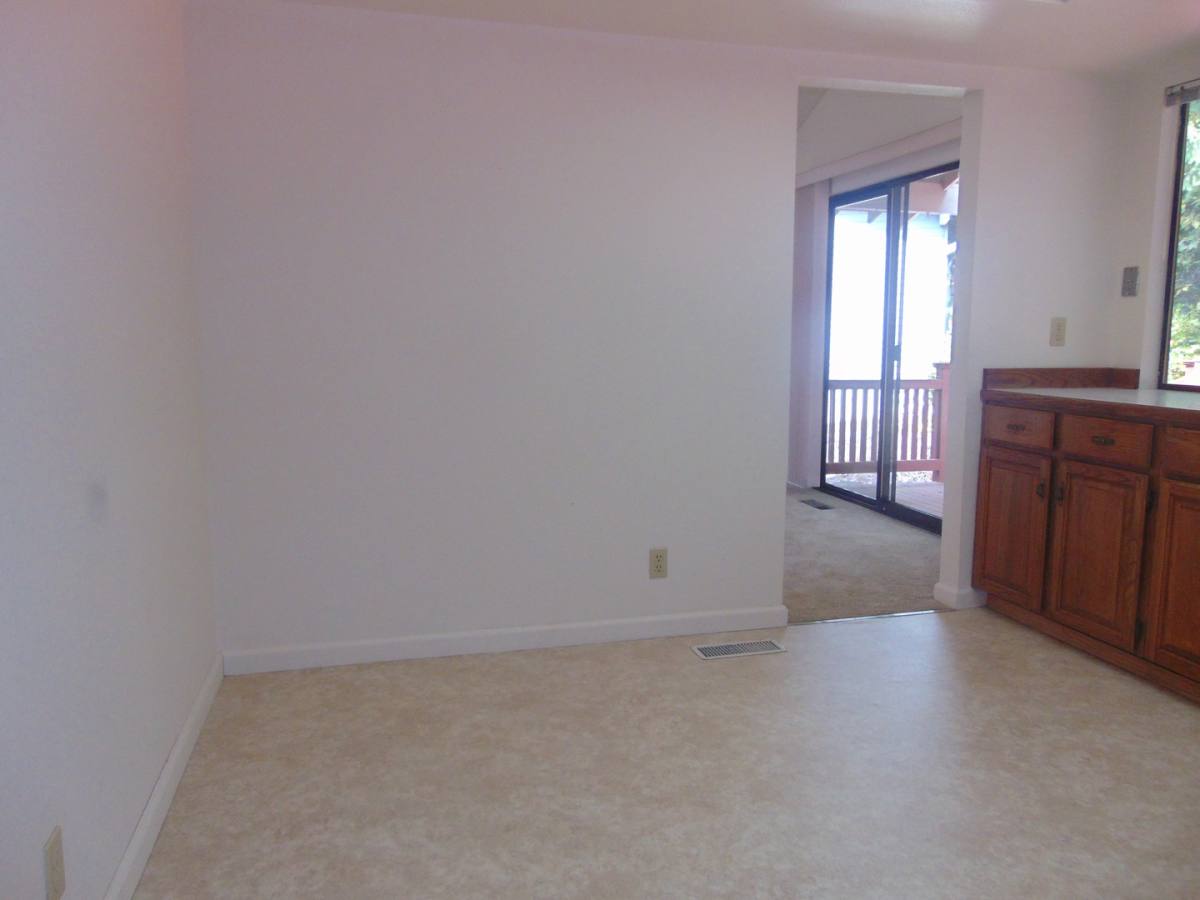 House for rent at 5920 138th Place SE, Bellevue, WA 98006