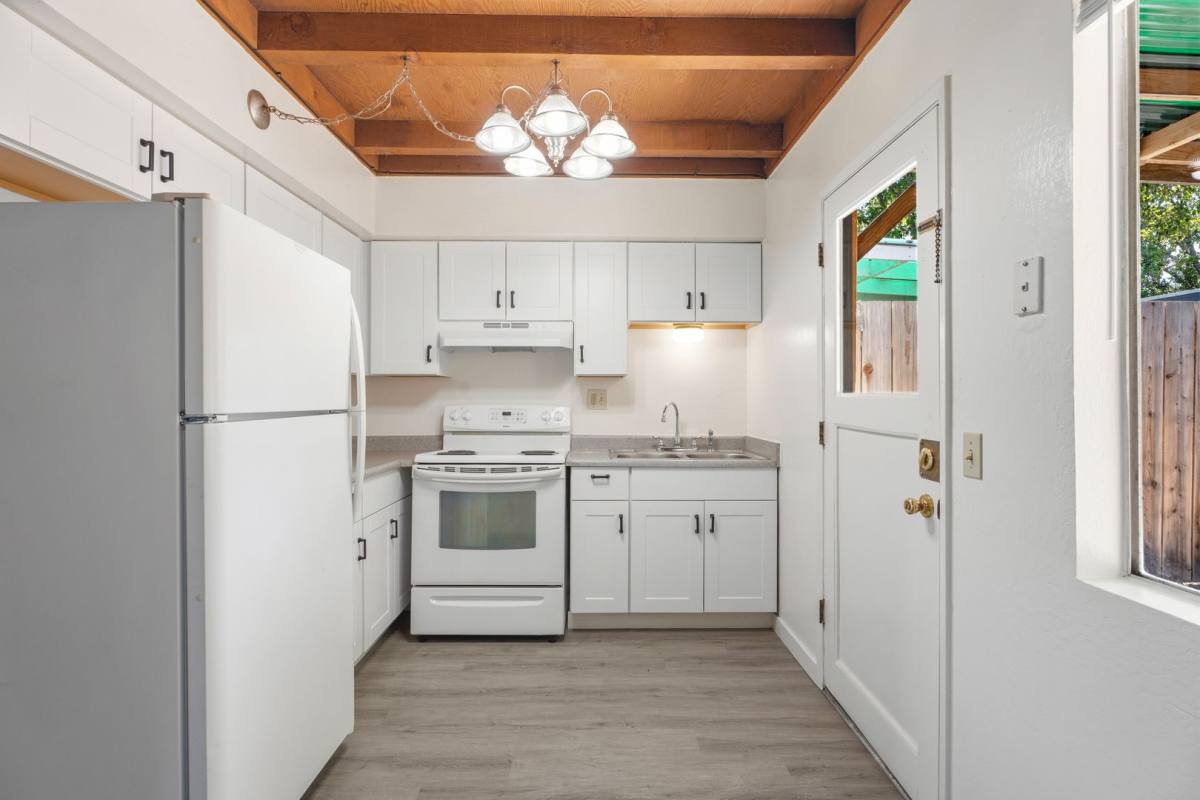 Apartment for rent at 705 El Rio St, Ukiah, CA 95482