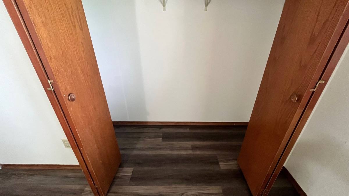 Apartment for rent at 2117-2119 Country Lane, Neenah, WI 54956