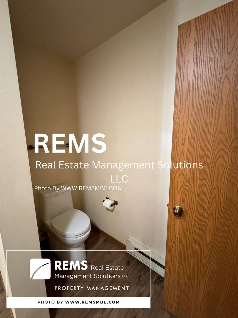Apartment for rent at 503 7th St, Baraboo, WI 53913