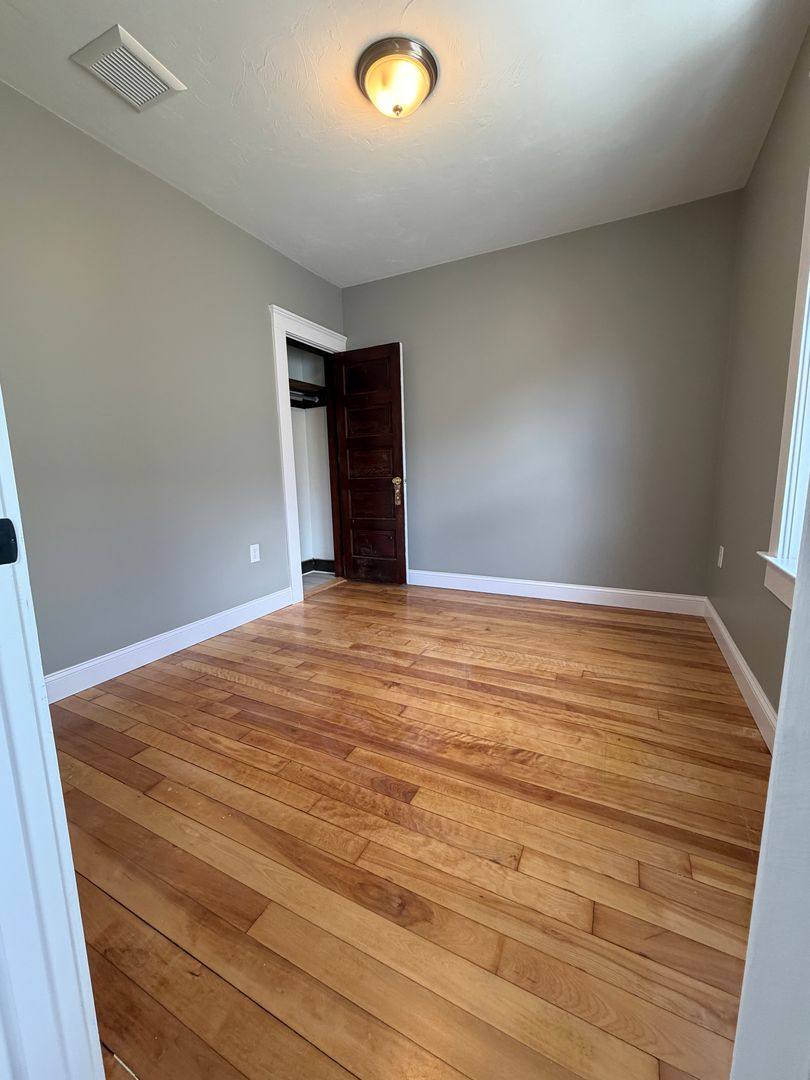 Apartment for rent at 19 Endicott St, Worcester, MA 01610
