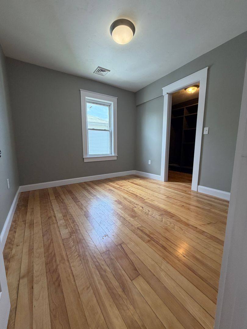 Apartment for rent at 19 Endicott St, Worcester, MA 01610