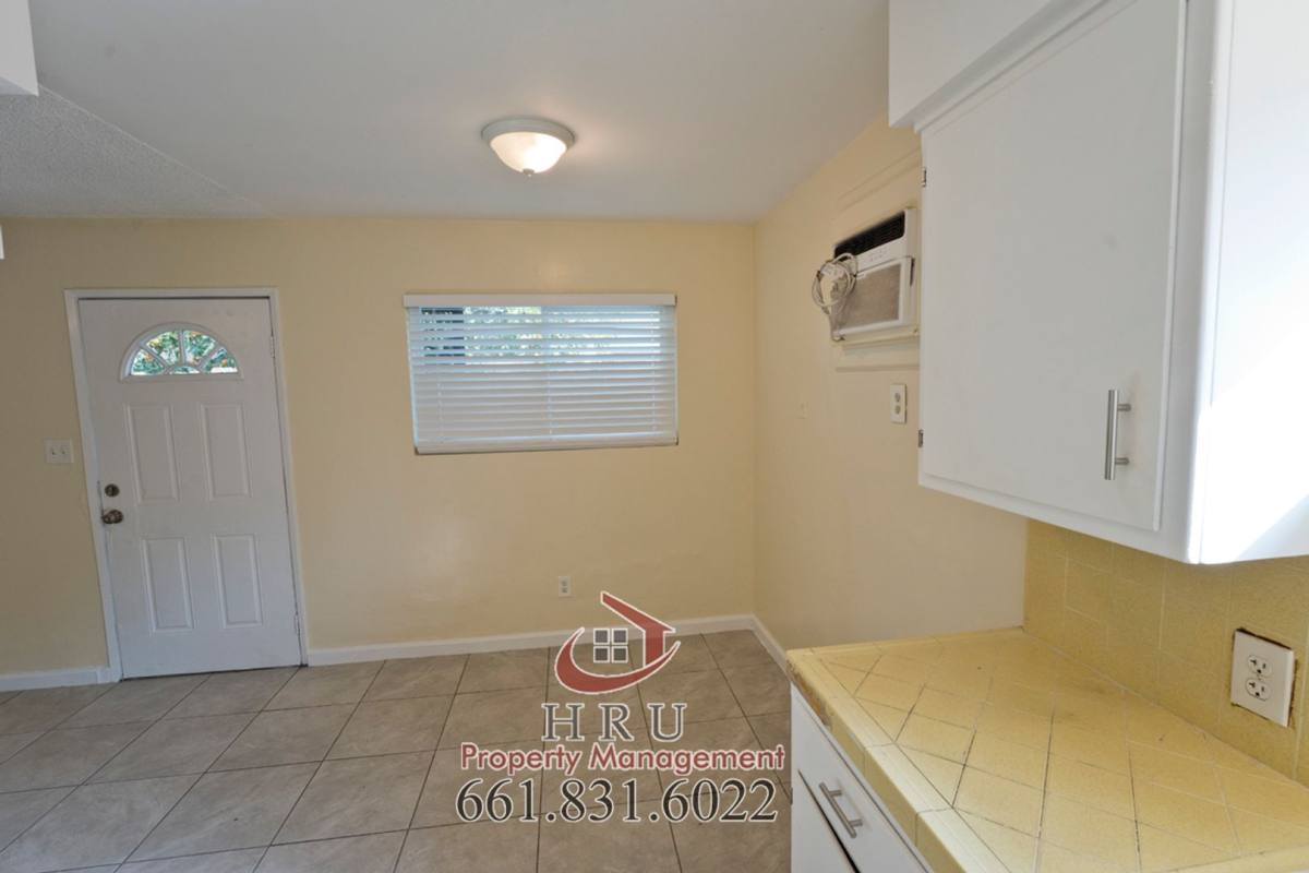 Apartment for rent at 126 Wilson Ave, Bakersfield, CA 93308