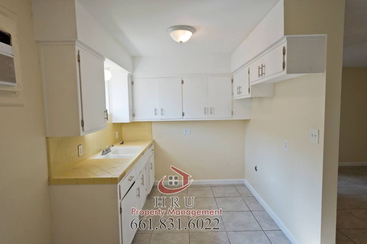 Apartment for rent at 126 Wilson Ave, Bakersfield, CA 93308