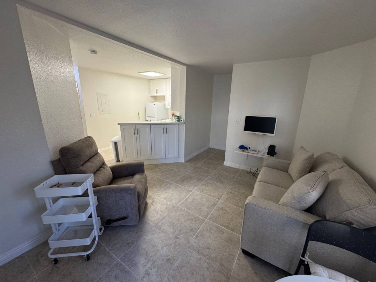 Apartment for rent at 520 Elm, Las Vegas, NV 89169
