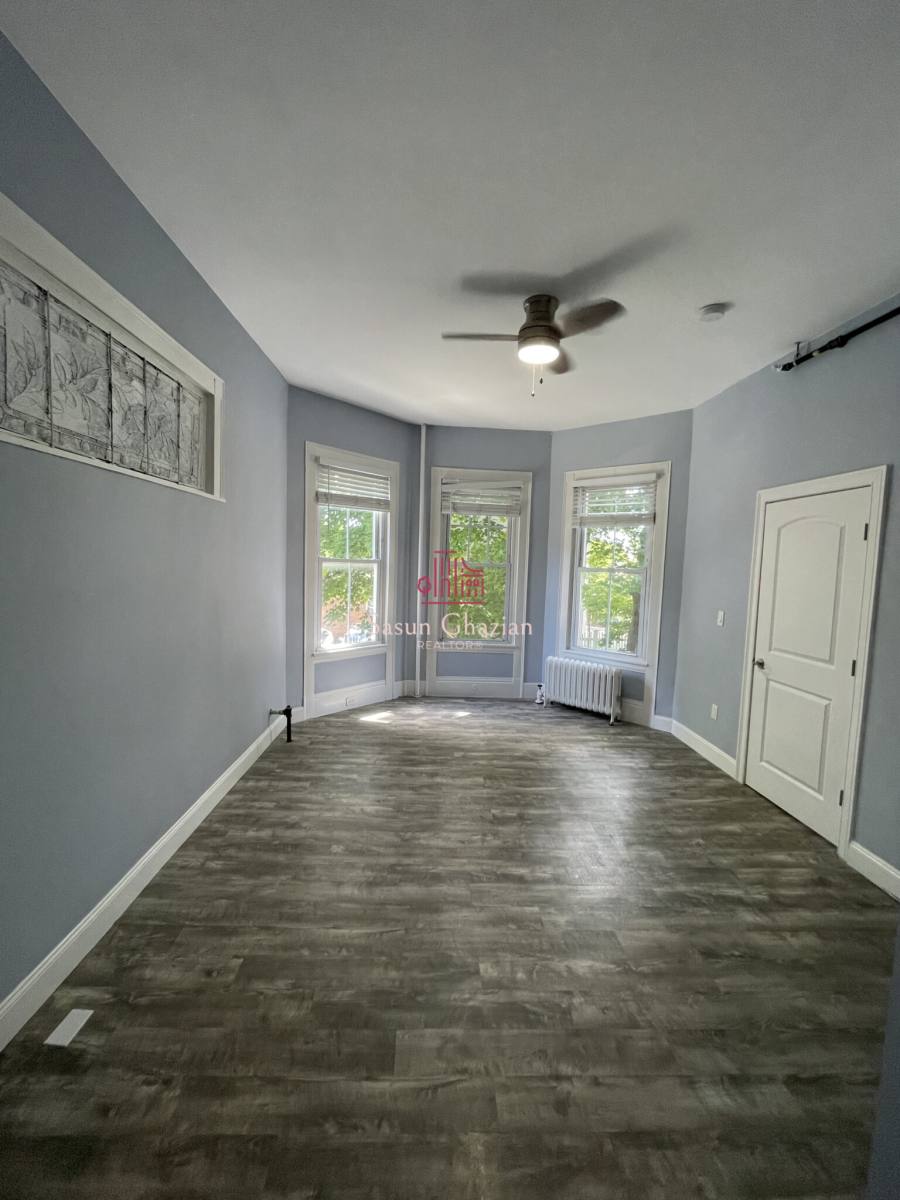 Apartment for rent at 6 Windsor St #2, Worcester, MA 01605