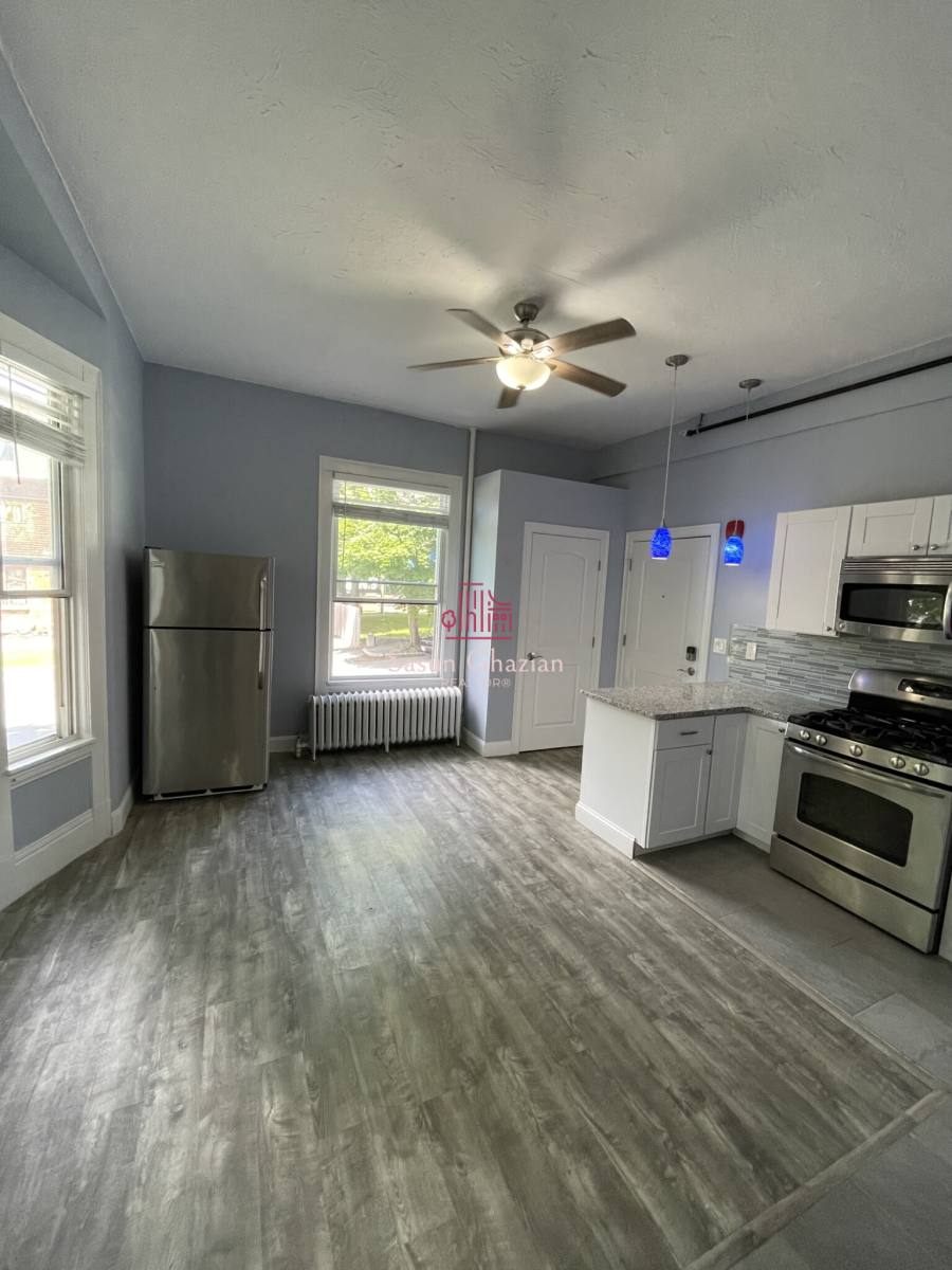 Apartment for rent at 6 Windsor St #2, Worcester, MA 01605
