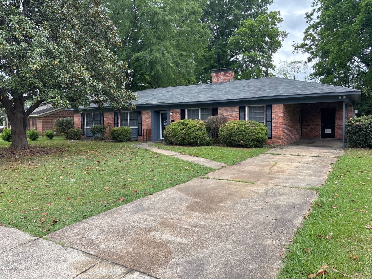 House for rent at 2724 Forsyth Lane, Montgomery, AL 36116