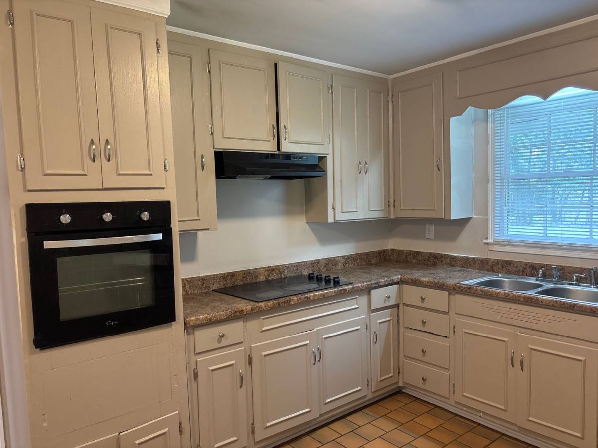 House for rent at 2724 Forsyth Lane, Montgomery, AL 36116