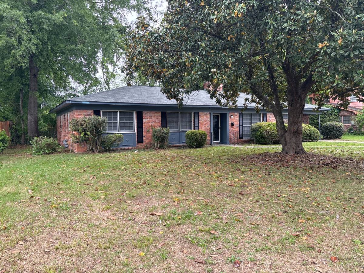 House for rent at 2724 Forsyth Lane, Montgomery, AL 36116