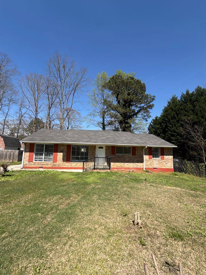 House for rent at 850 King Rd, Jonesboro, GA 30236