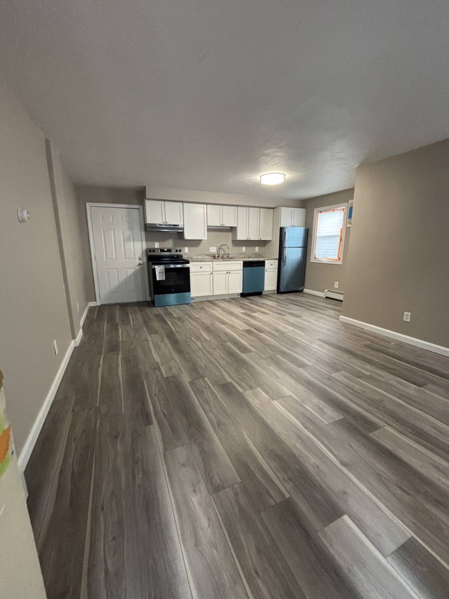Townhouse for rent at 10 Henchman St #R, Worcester, MA 01605