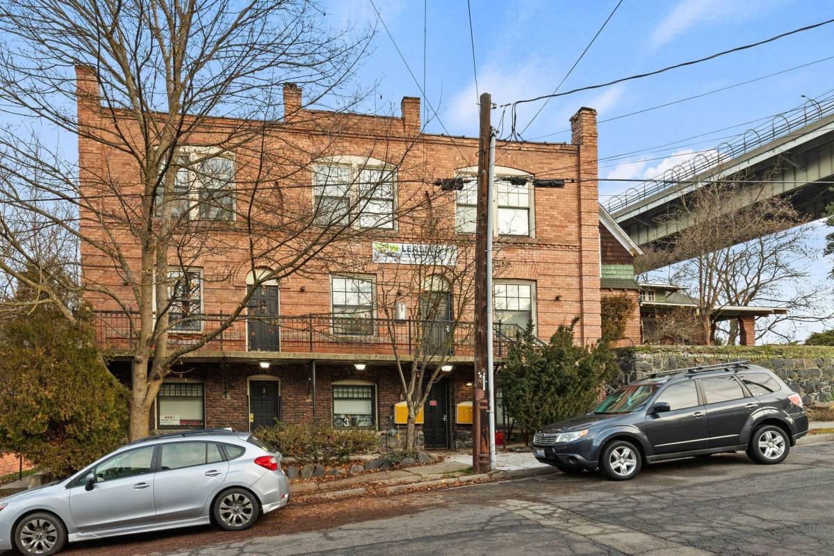 Apartment for rent at 1608 W Main Ave, Spokane, WA 99201