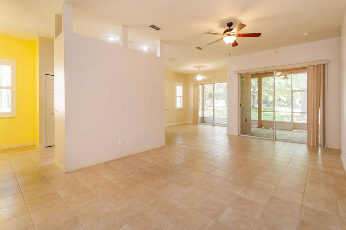 House for rent at 120 Crepe Myrtle Dr, Groveland, FL 34736