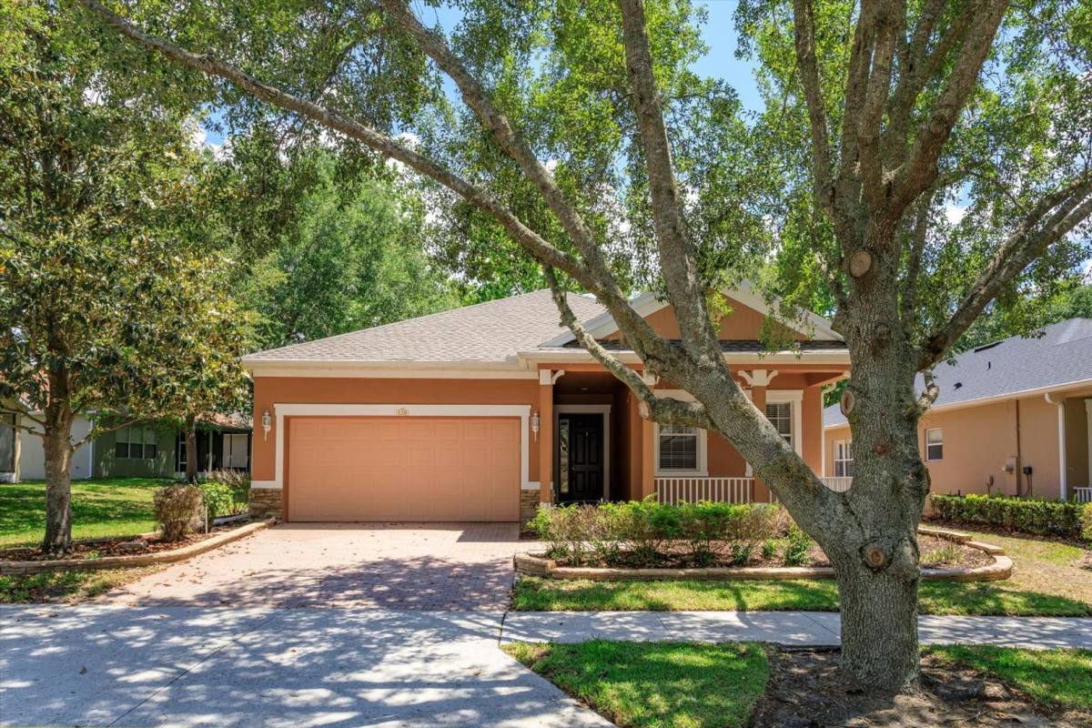 House for rent at 120 Crepe Myrtle Dr, Groveland, FL 34736