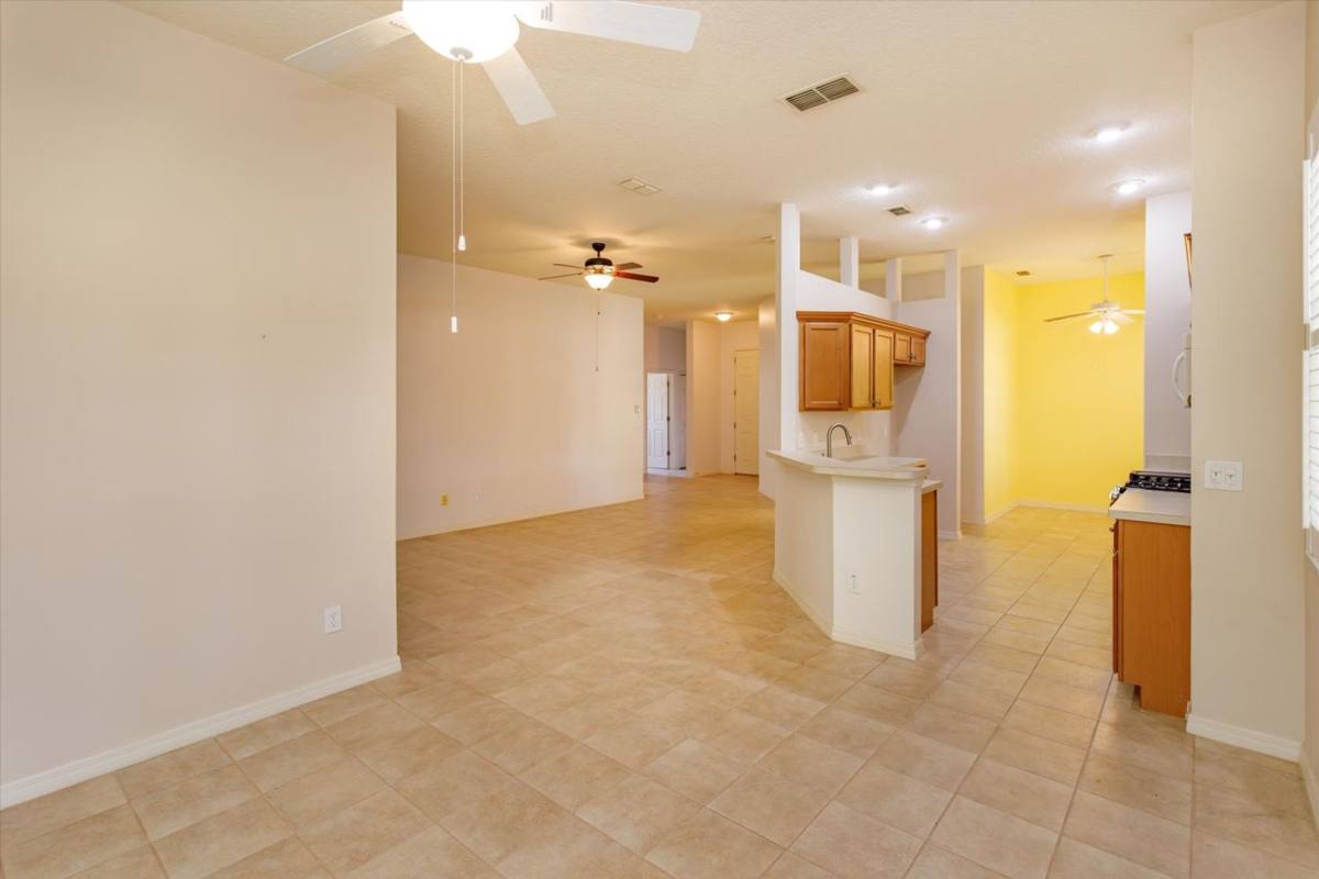 House for rent at 120 Crepe Myrtle Dr, Groveland, FL 34736