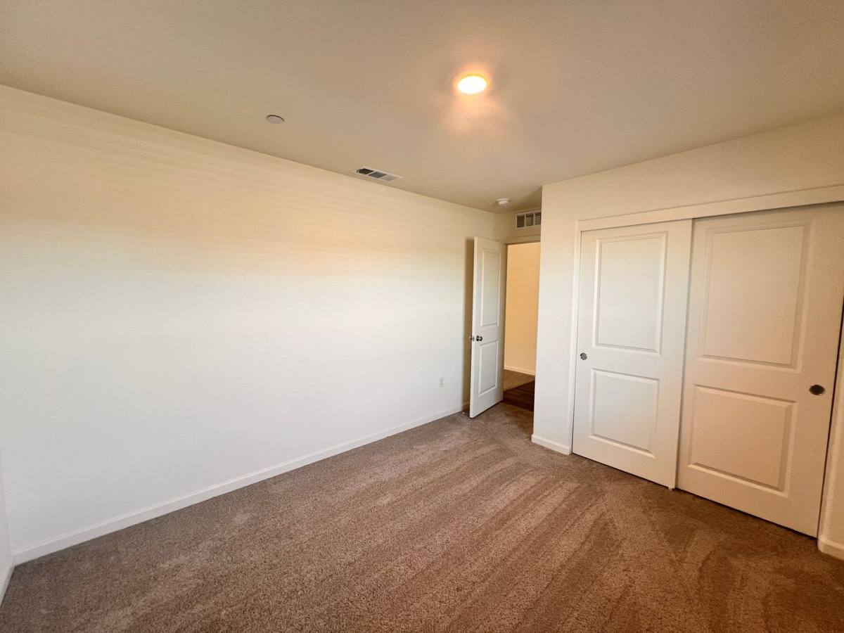 House for rent at 8603 Lunascape Ave, Bakersfield, CA 93311