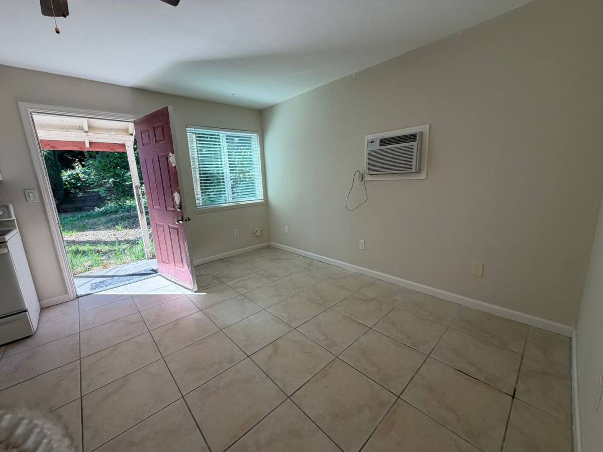 Apartment for rent at 535 N Harbor Blvd, West Sacramento, CA 95605