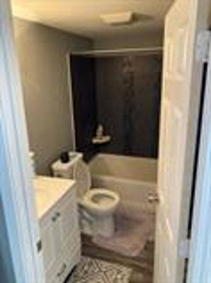 House for rent at 1717 Rockhill Rd, Manhattan, KS 66502