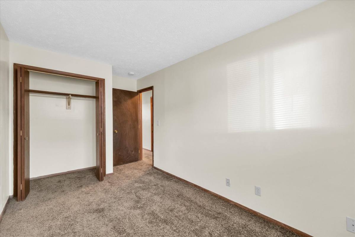 Apartment for rent at 305 Prospect, Bloomington, IL 61704