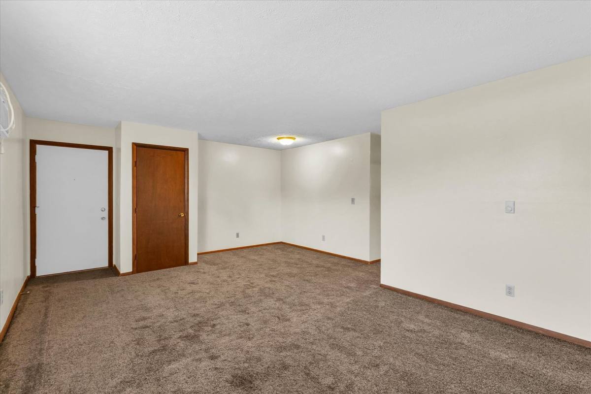 Apartment for rent at 305 Prospect, Bloomington, IL 61704