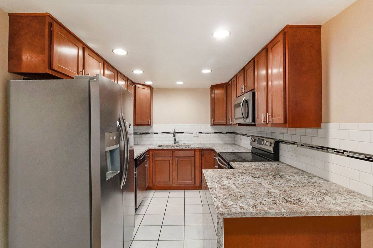 Condo for rent at 701 Pearl St, Denver, CO 80203