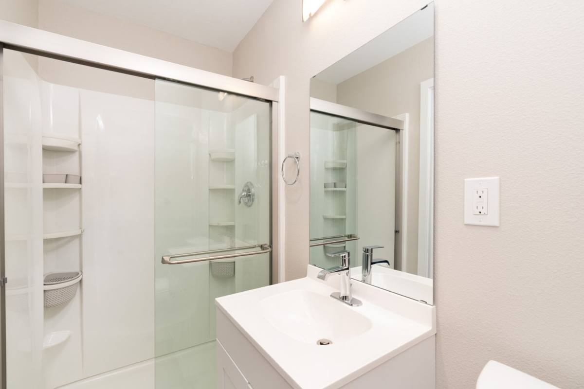 Apartment for rent at 410 102nd Ave SE, Bellevue, WA 98004