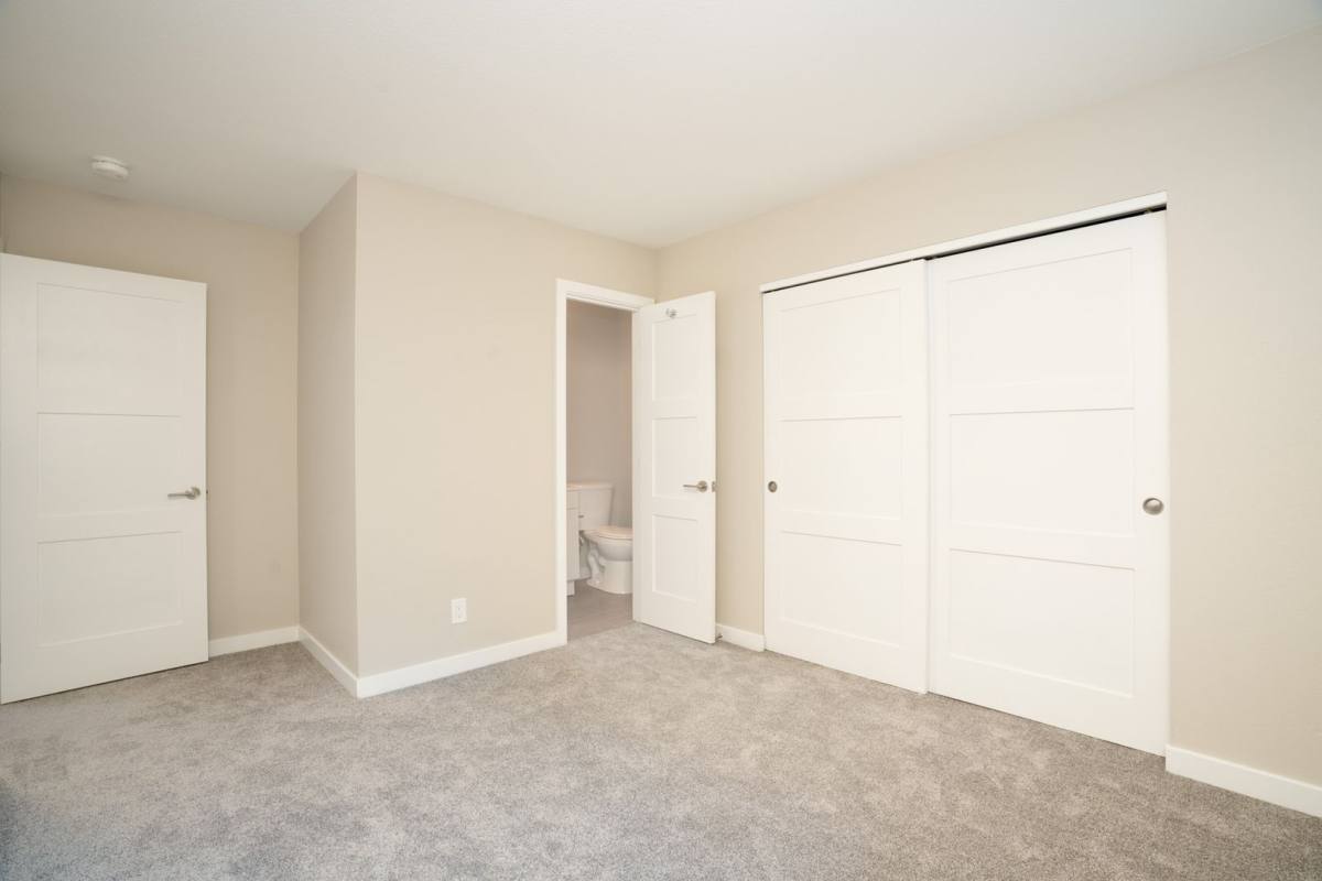 Apartment for rent at 410 102nd Ave SE, Bellevue, WA 98004