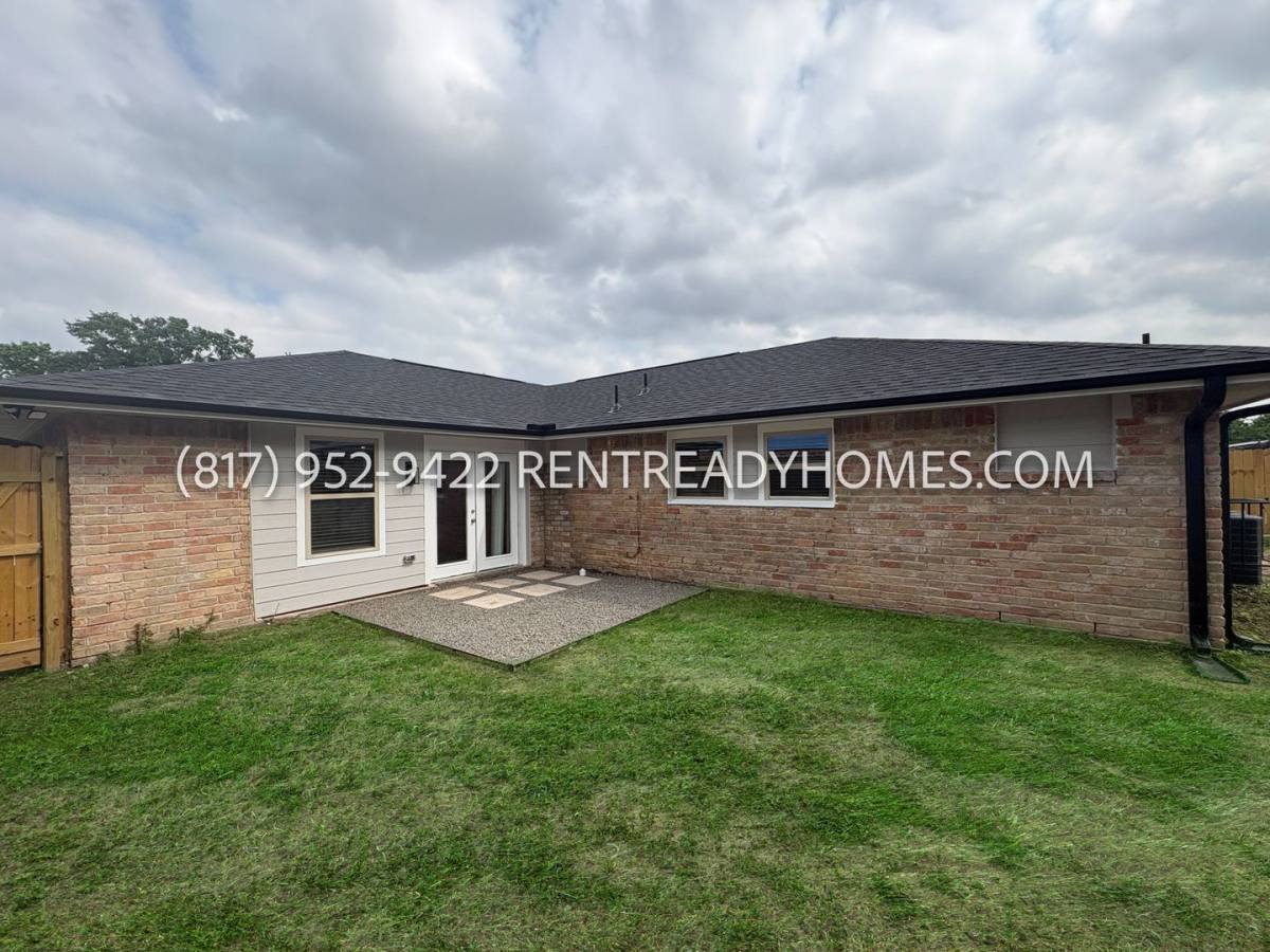 House for rent at 7810 Birchbark Dr, Humble, TX 77338