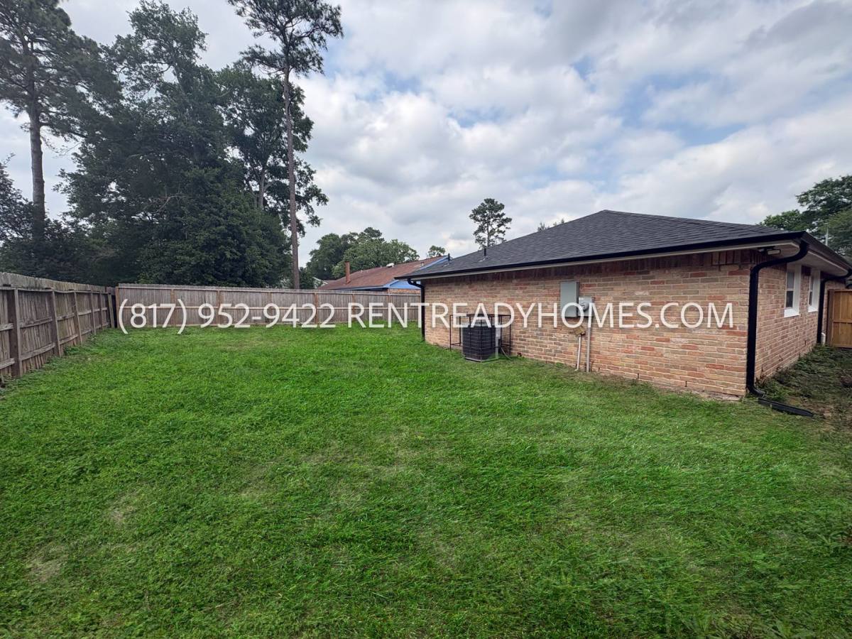 House for rent at 7810 Birchbark Dr, Humble, TX 77338