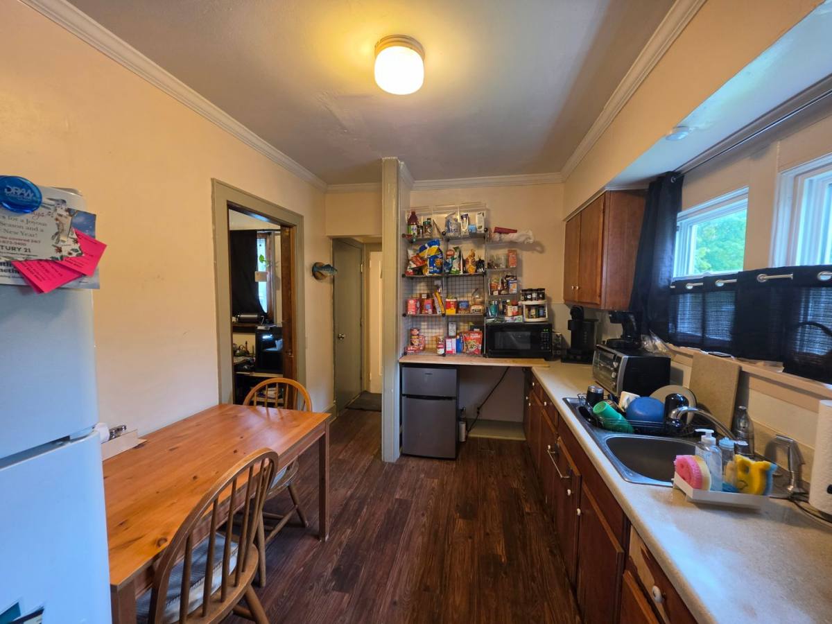 Apartment for rent at 338 College Ave, Kent, OH 44240