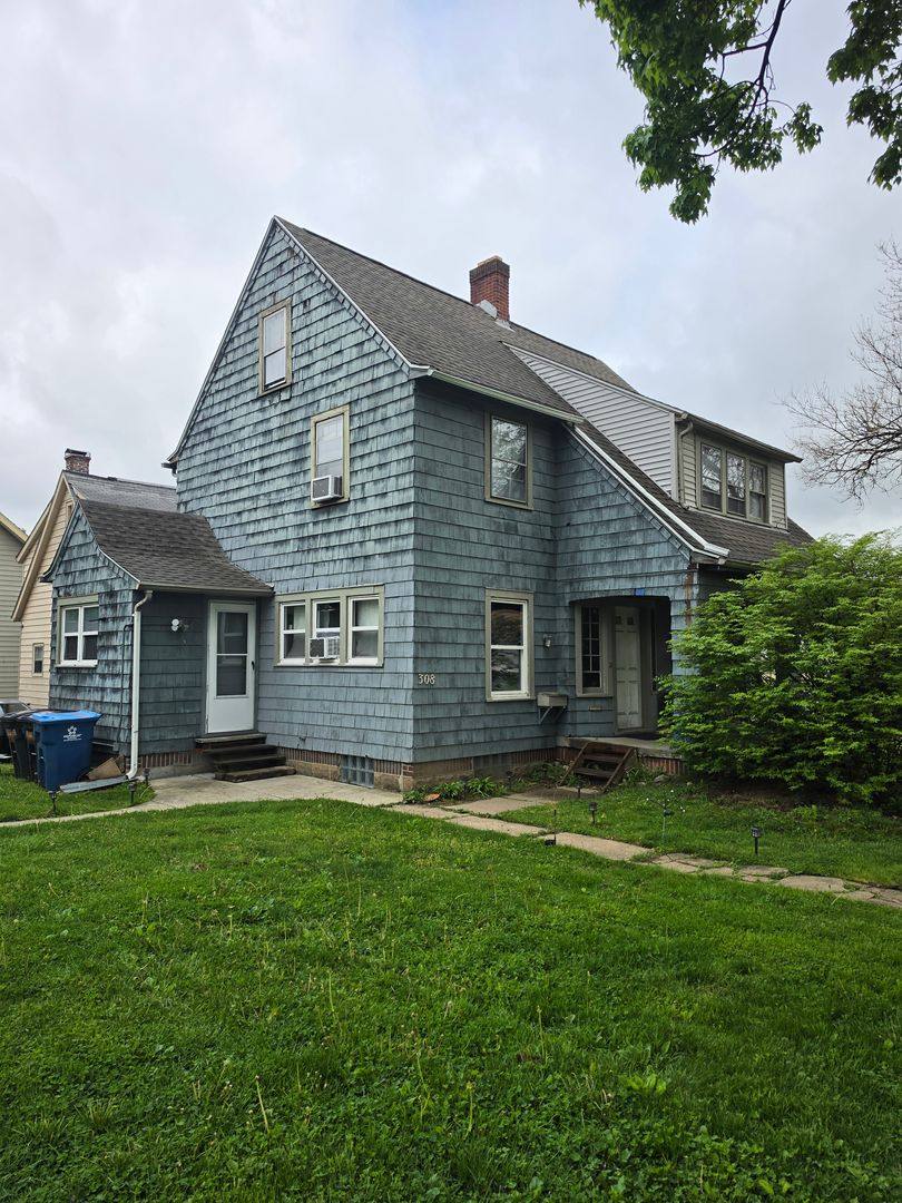 Apartment for rent at 338 College Ave, Kent, OH 44240