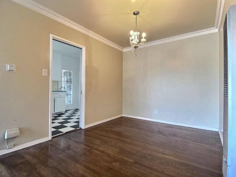 Apartment for rent at 4068 9th Ave, Los Angeles, CA 90008