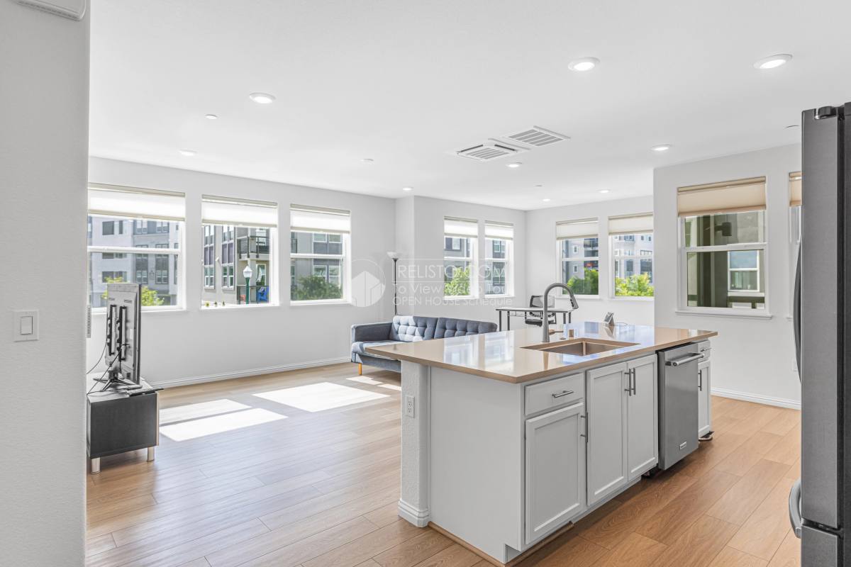 Condo for rent at 2852 5th St, Alameda, CA 94501
