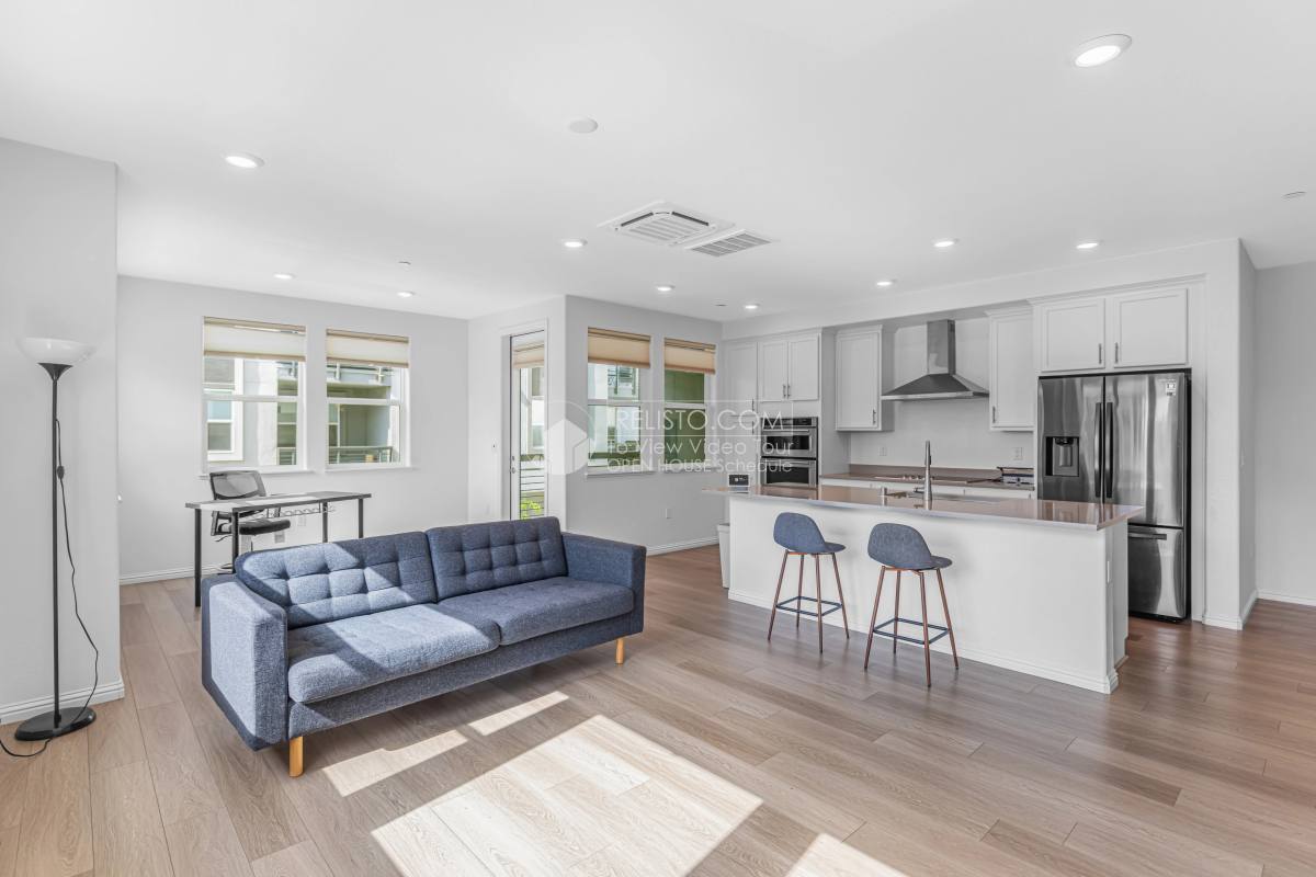 Condo for rent at 2852 5th St, Alameda, CA 94501