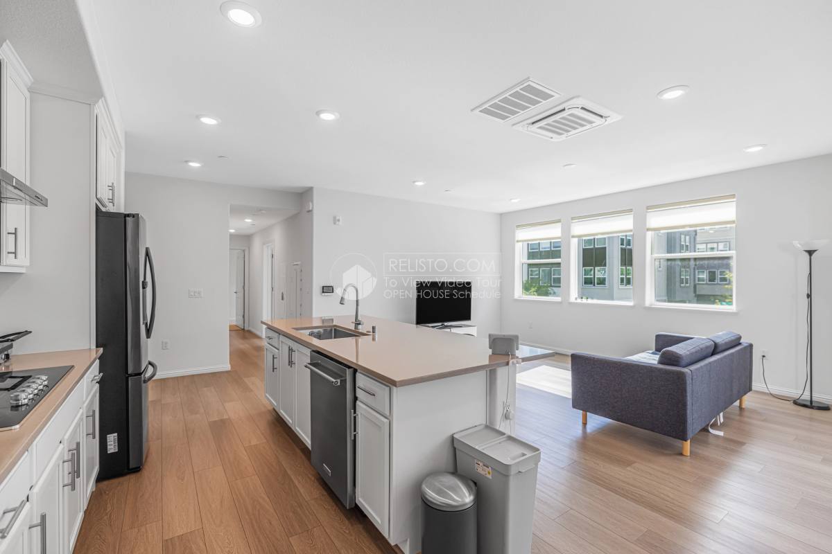 Condo for rent at 2852 5th St, Alameda, CA 94501