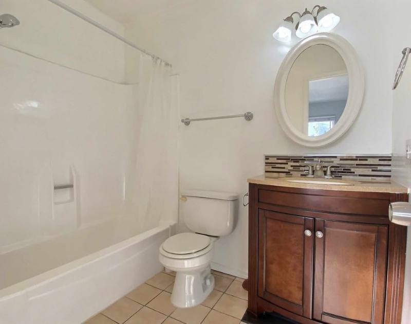 Apartment for rent at 4201 McClung Dr, Los Angeles, CA 90008