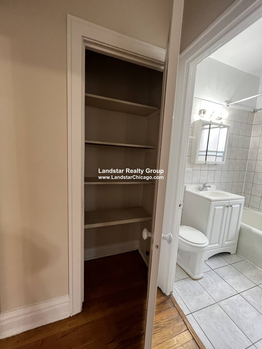 Apartment for rent at 4937 Whipple #2W, Chicago, IL 60625