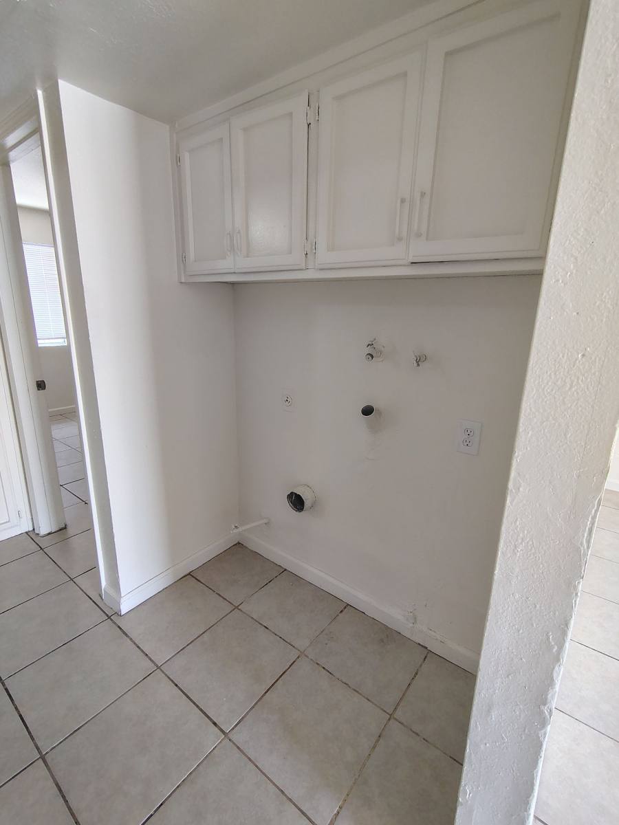Apartment for rent at 345 Martin Luther King Jr Blvd, Bakersfield, CA 93307