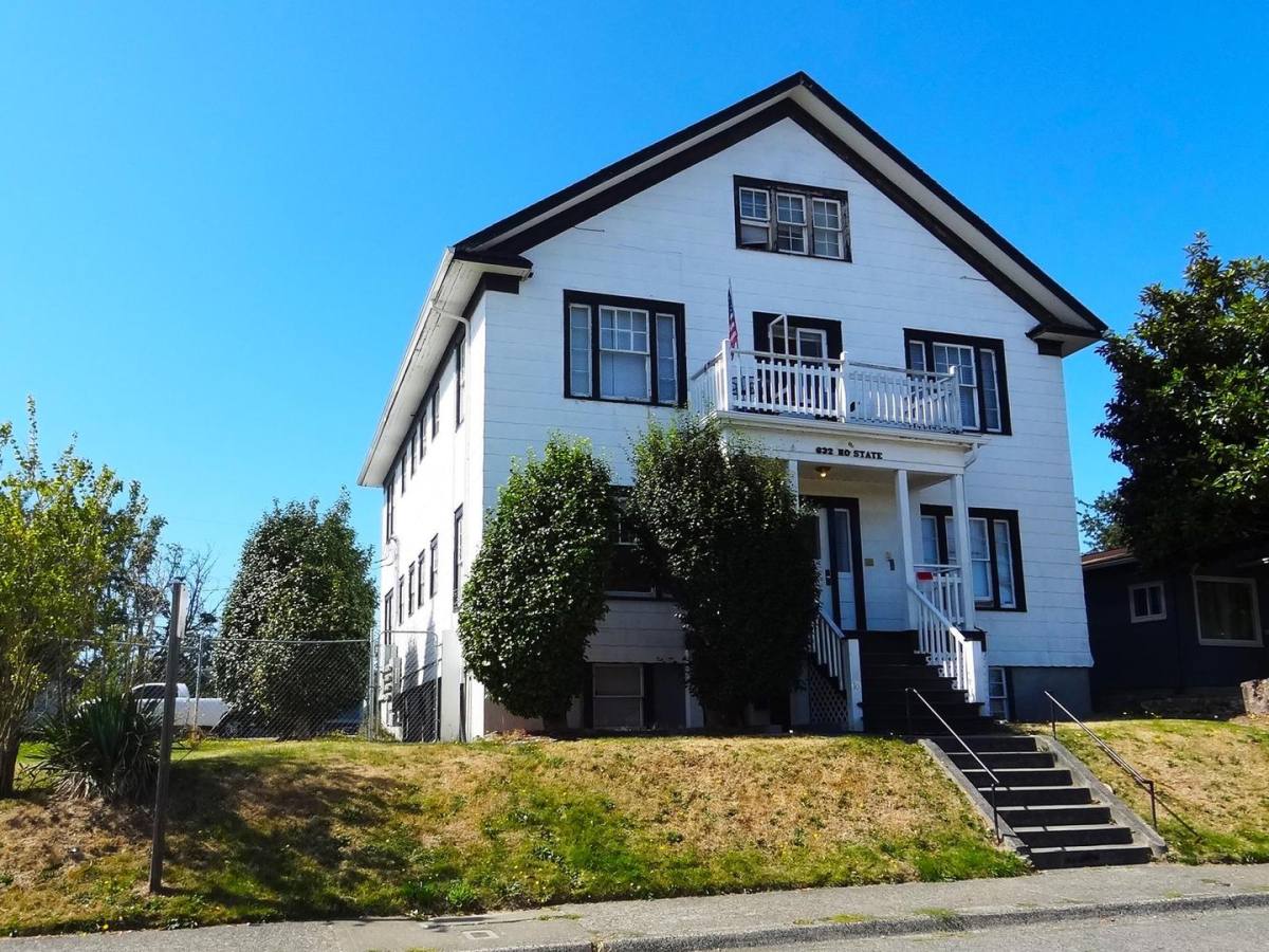 Apartment for rent at 632 N State St, Tacoma, WA 98403