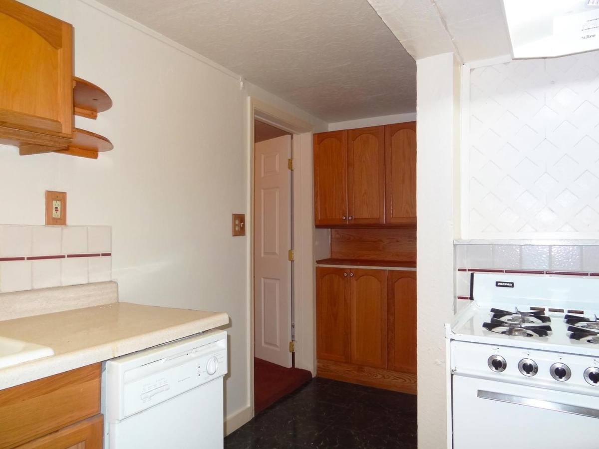 Apartment for rent at 632 N State St, Tacoma, WA 98403