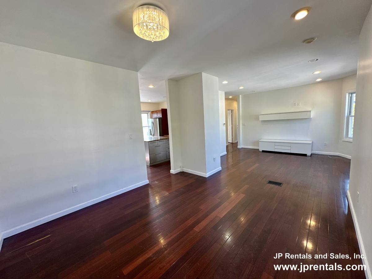 Apartment for rent at 253 Belgrade Ave #3, Roslindale, MA 02131