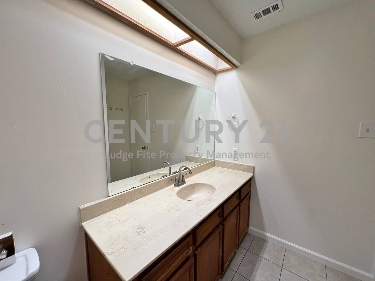 House for rent at 1150 Suburban St, Cedar Hill, TX 75104
