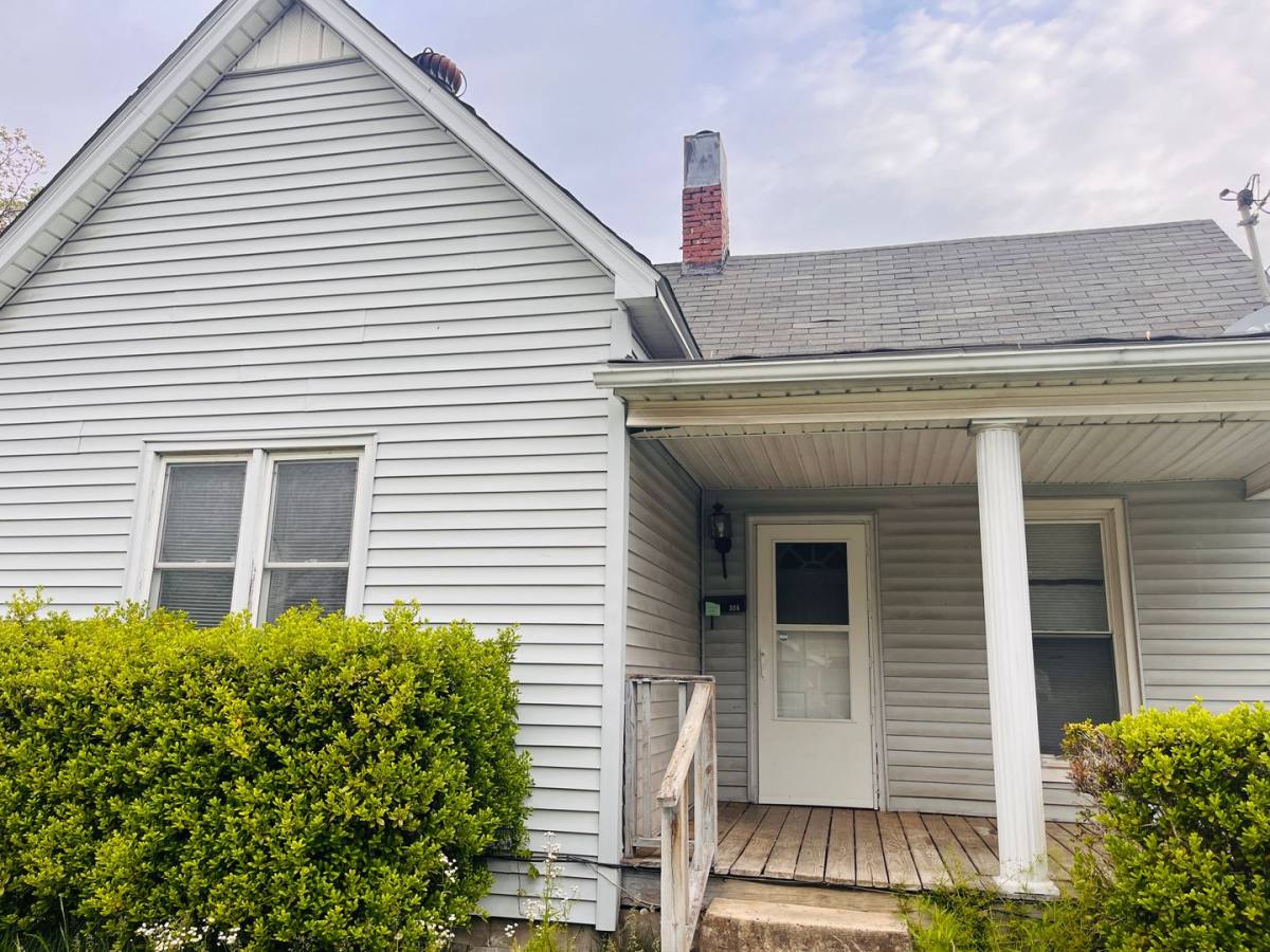 House for rent at 306 5th St, Corbin, KY 40701